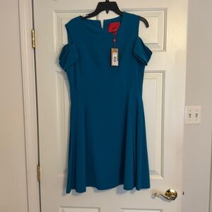 Stunning blue cocktail dress, shoulder reveal detail